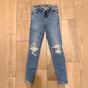 American Eagle Outfitters Light Blue Distressed Skinny Jeans
